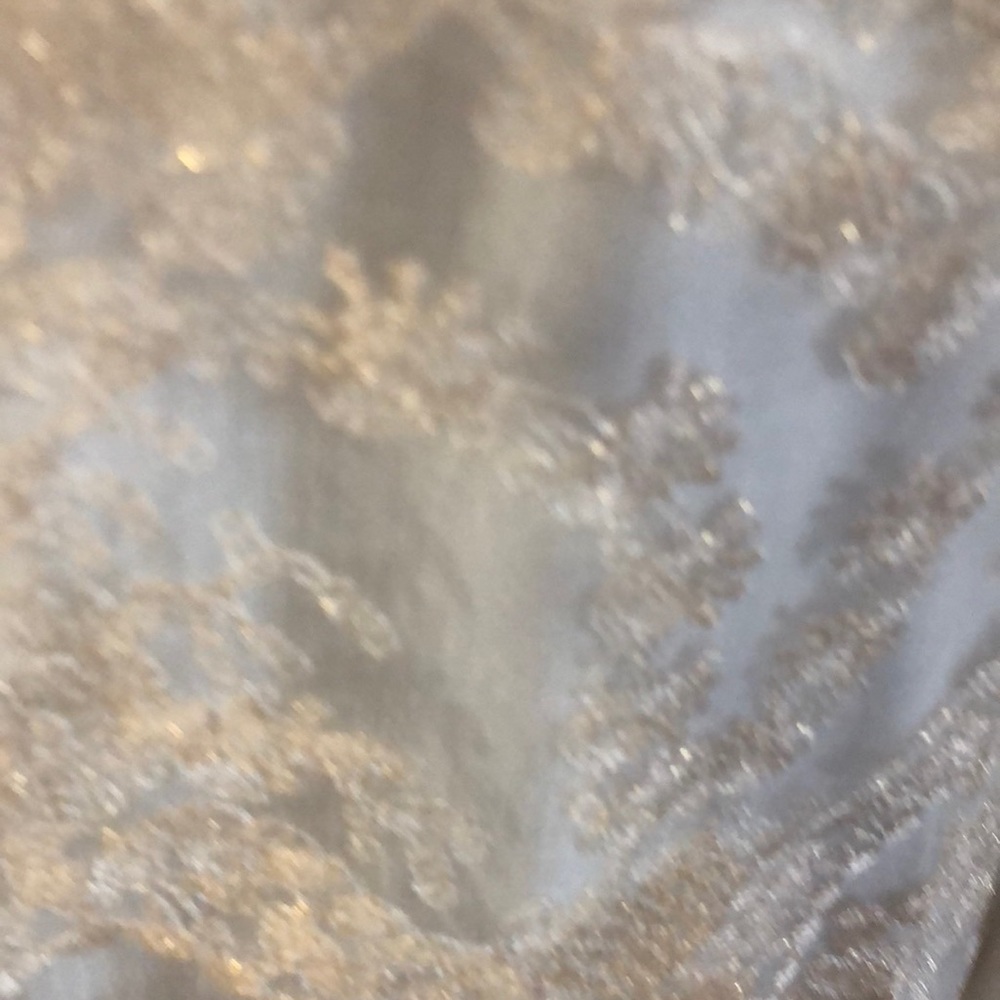 Top - Picture 4 of 4